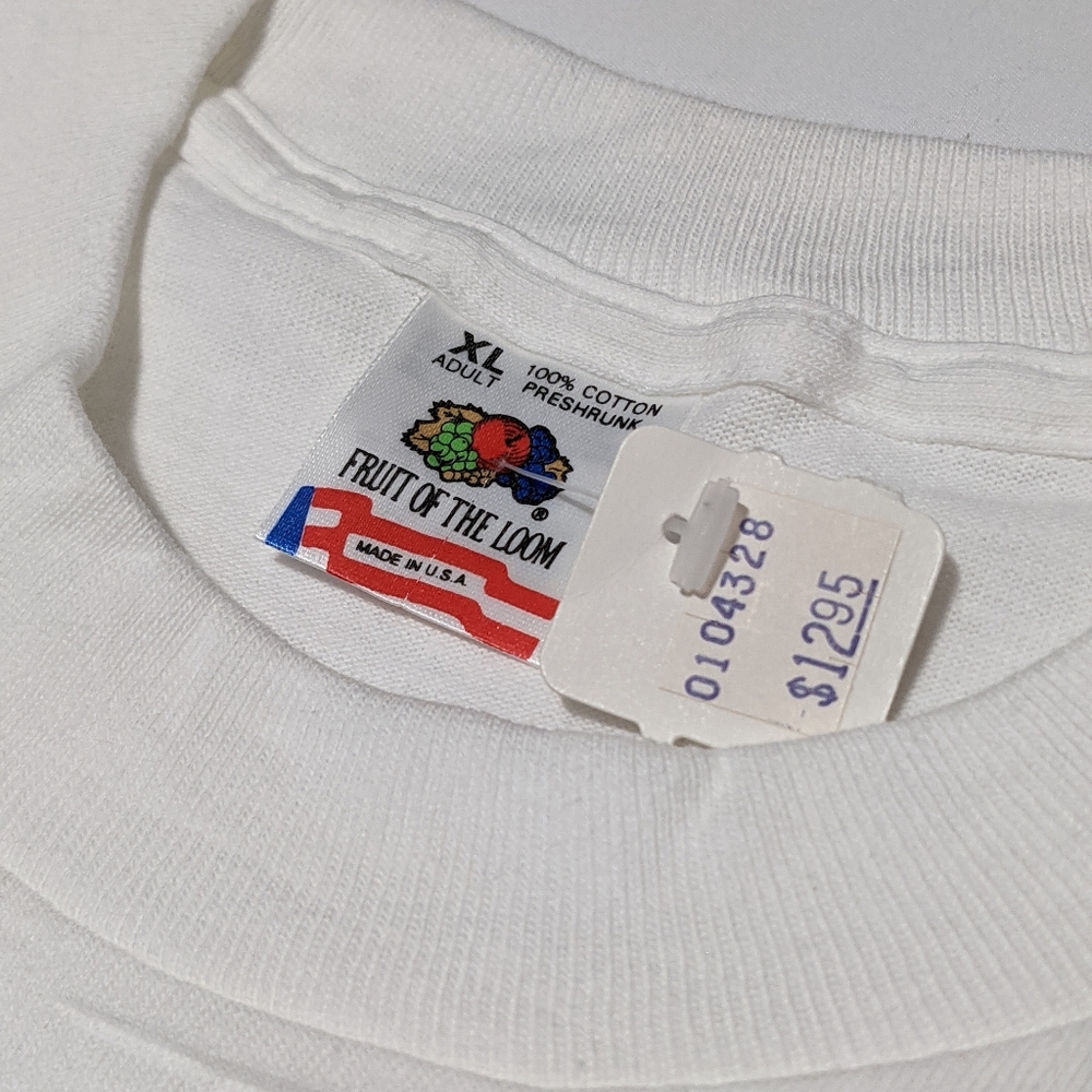 Vintage St. Thomas Virgin Islands T-shirt with Tag - Picture 3 of 5